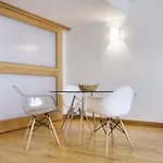 El Estudio De Lela Apartman *