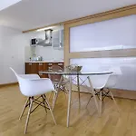 El Estudio De Lela *